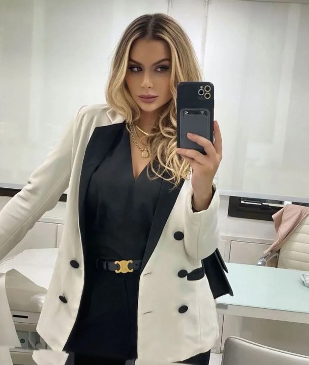 Nova Namorada de Jesus Luz