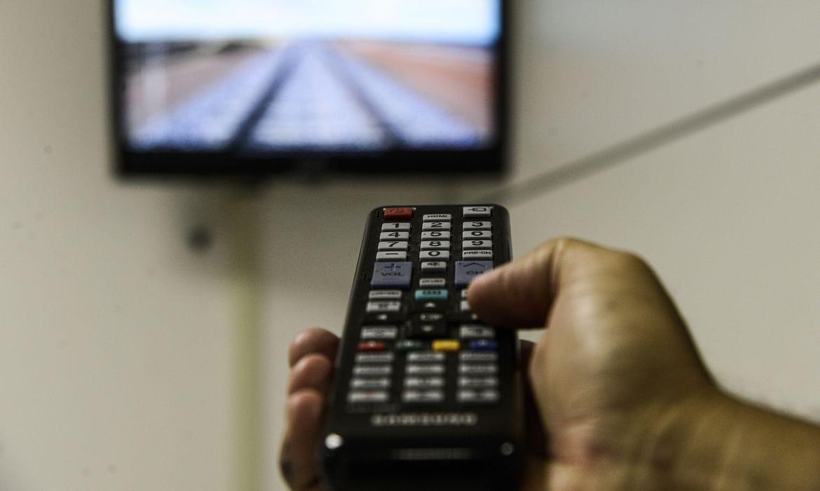 Pesquisa aponta que empresas de Tecnologia e Beleza são as que mais investem em anúncios em TV no período do Dia dos Pais (Foto: Divulgação)