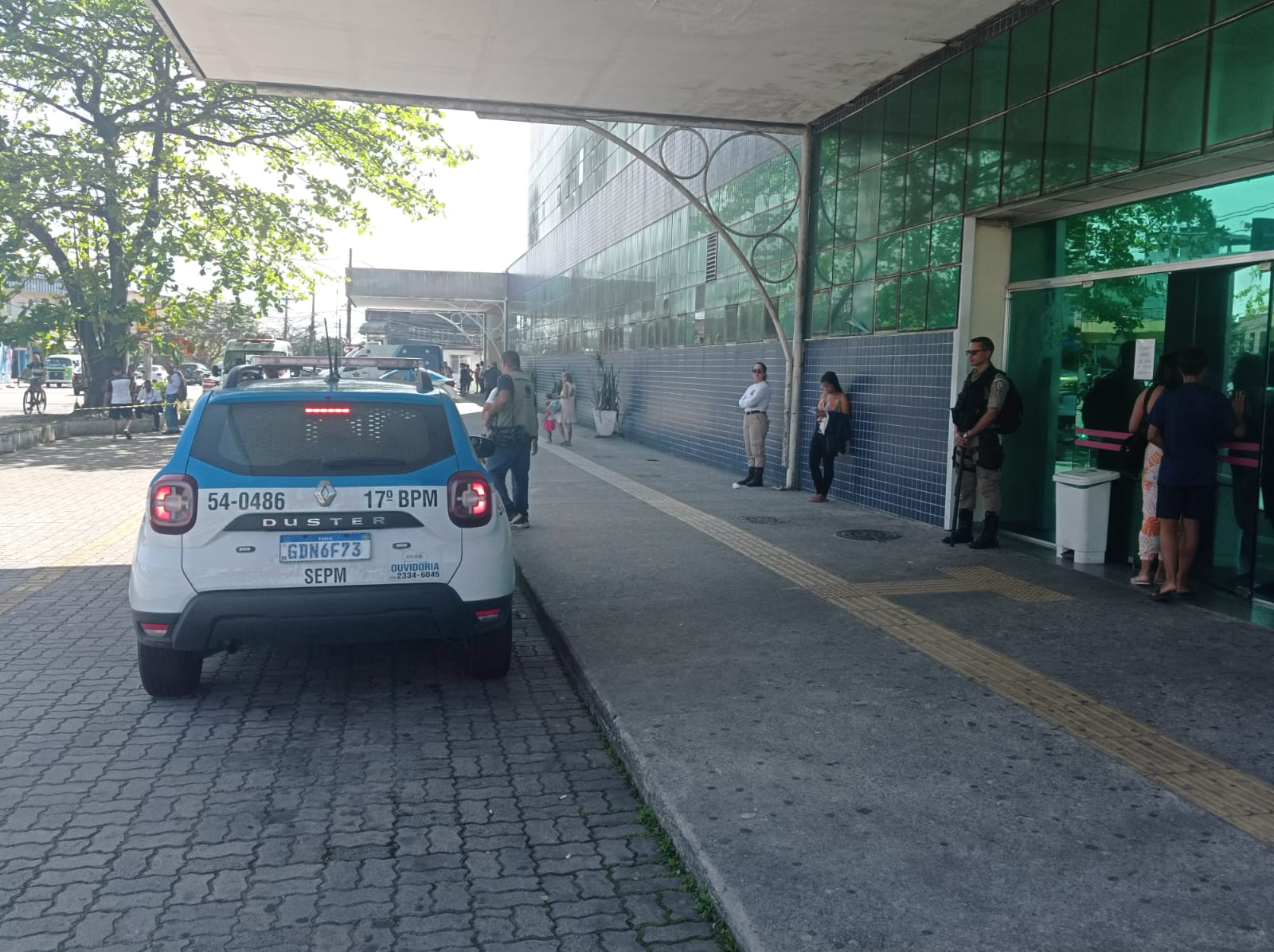 PM apreende armas de policiais que participaram de ação que vitimou menina de 5 anos na Ilha do Governador