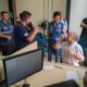 ‘Fala Comigo’, projeto de atendimento a surdos e deficientes auditivos, é lançado pela Prefeitura do Rio