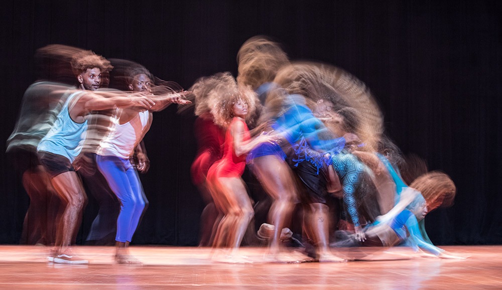 Cia apresenta o espetáculo 'Suave', no Museu da Maré e Arenas Cariocas (Foto: Divulgação)