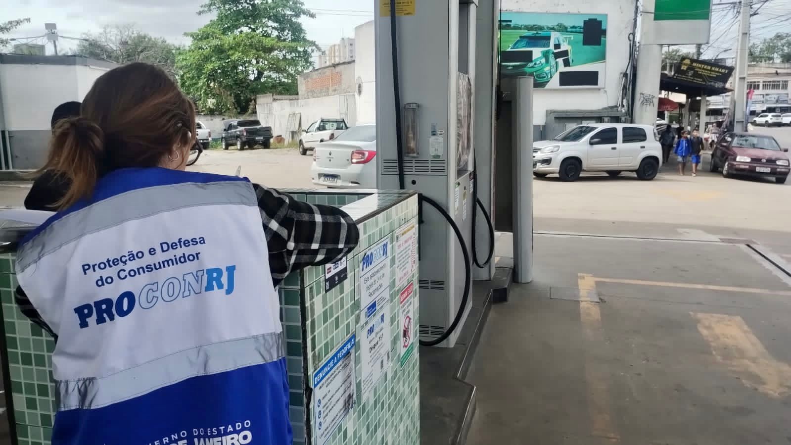 Procon RJ fecha posto de combustíveis que funcionava irregularmente em São Gonçalo (Foto: Divulgação)