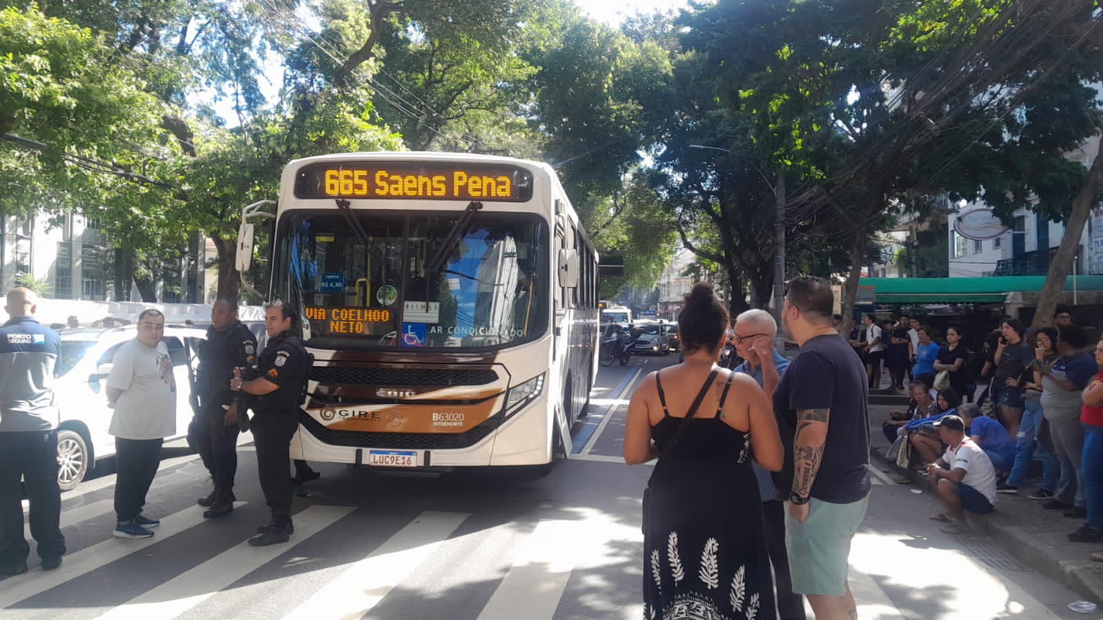Mulher morre após ser atropelada por ônibus na Tijuca, Zona Norte do Rio (Foto: Divulgação)