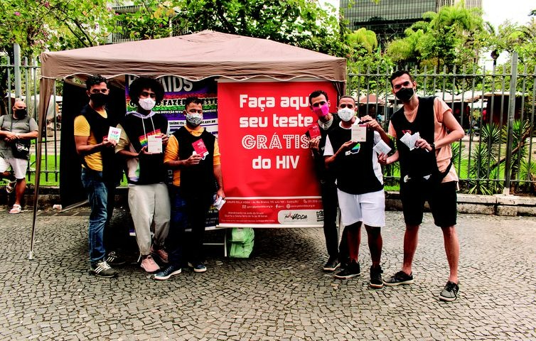 Grupo Pela Vidda-RJ realiza mutirão de testagem para o HIV