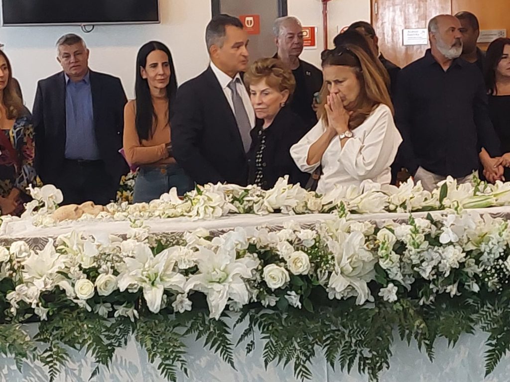 Corpo de Francisco Dornelles é velado no Rio