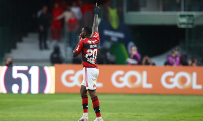 Gerson reencontrou Jorge Sampaoli no Flamengo