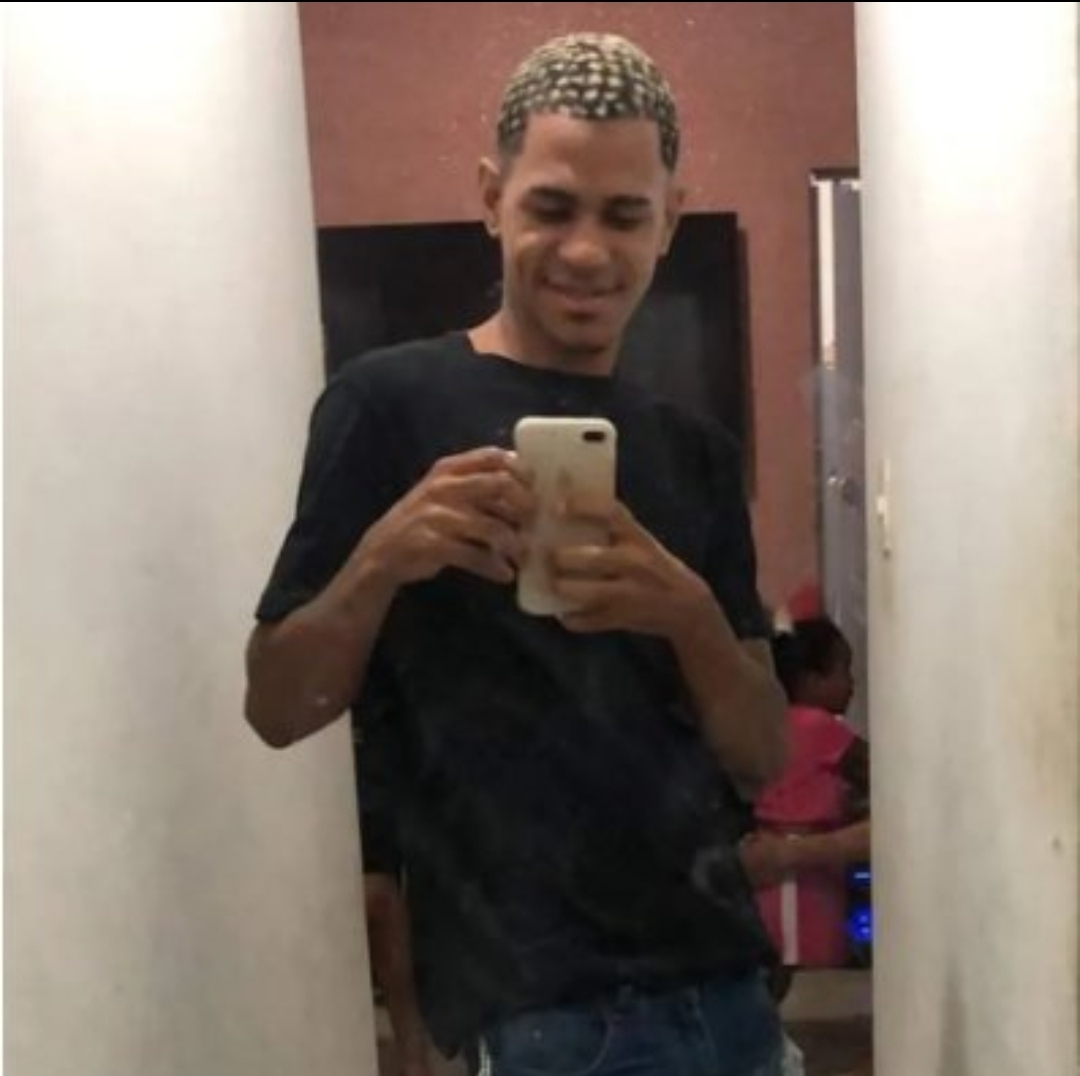 Felipe Oliveira da Silva foi baleado durante uma blitz da Guarda Municipal em Nilópolis