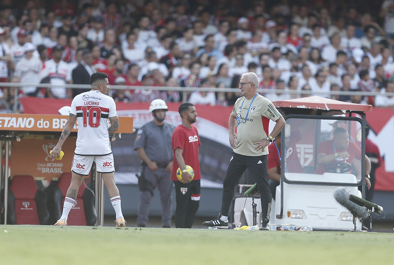 Tricampeão da Copa do Brasil, Dorival iguala Mano e só fica atrás de  Felipão, Flamengo