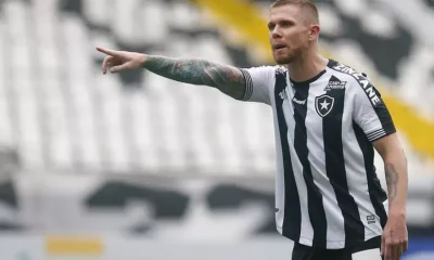 Rafael Forster ganha na justiça e Botafogo é condenado a pagar R$ 431 mil