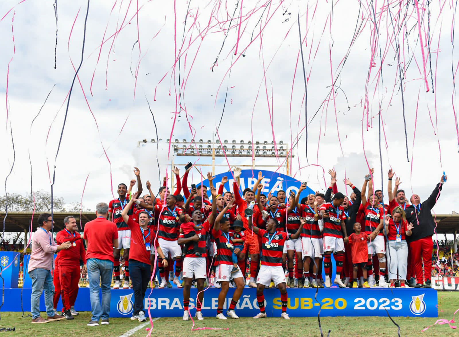 Flamengo vence Palmeiras nos pênaltis e é campeão brasileiro sub