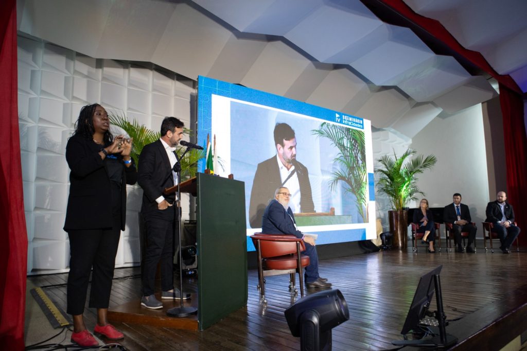 SEIC sedia seminário sobre eficiência, celeridade e precisão nas obras públicas do Governo do RJ