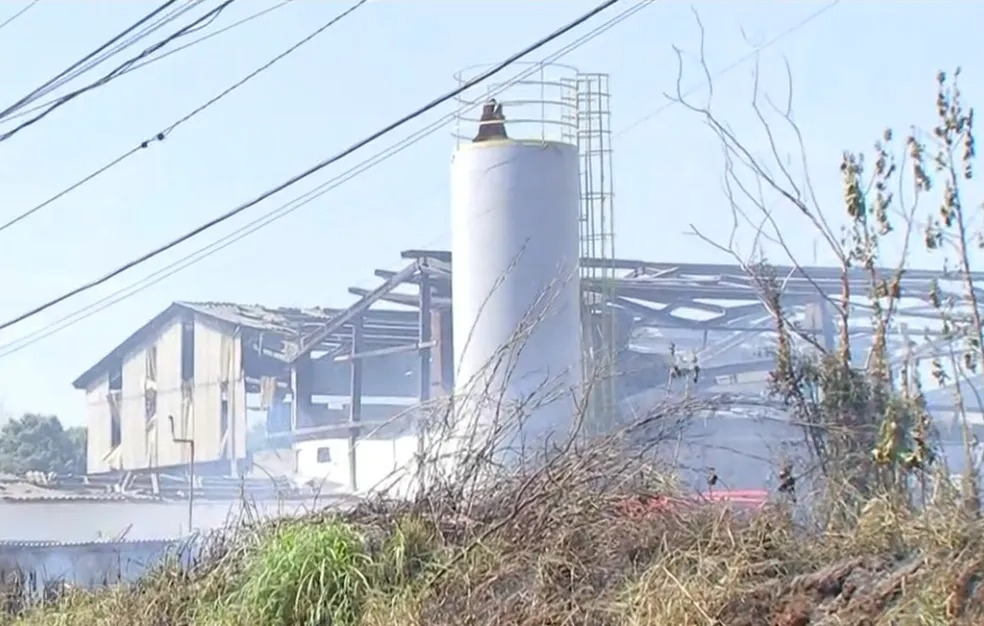 Explosão destrói metalúrgica e deixa dois mortos e mais de 30 feridos em São Paulo (Foto: Divulgação)