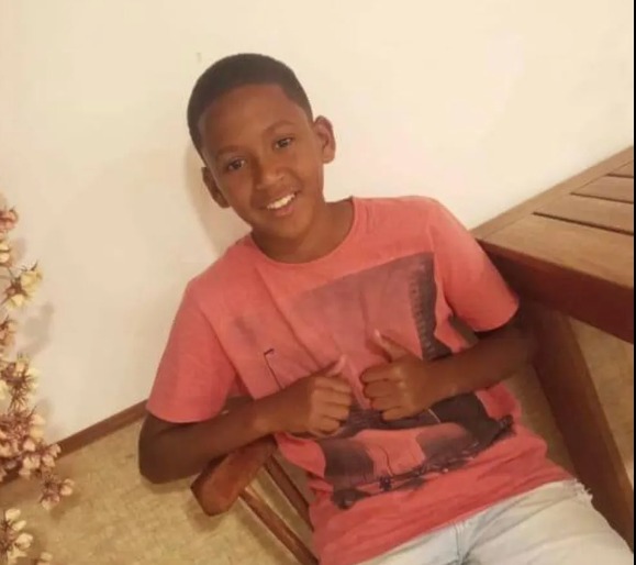 Corpo encontrado na praia do Recreio é de jovem que desapareceu no mar de Ipanema, informa Polícia Civil (Foto: Reprodução)