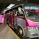 Ônibus rosa destinado a mulheres