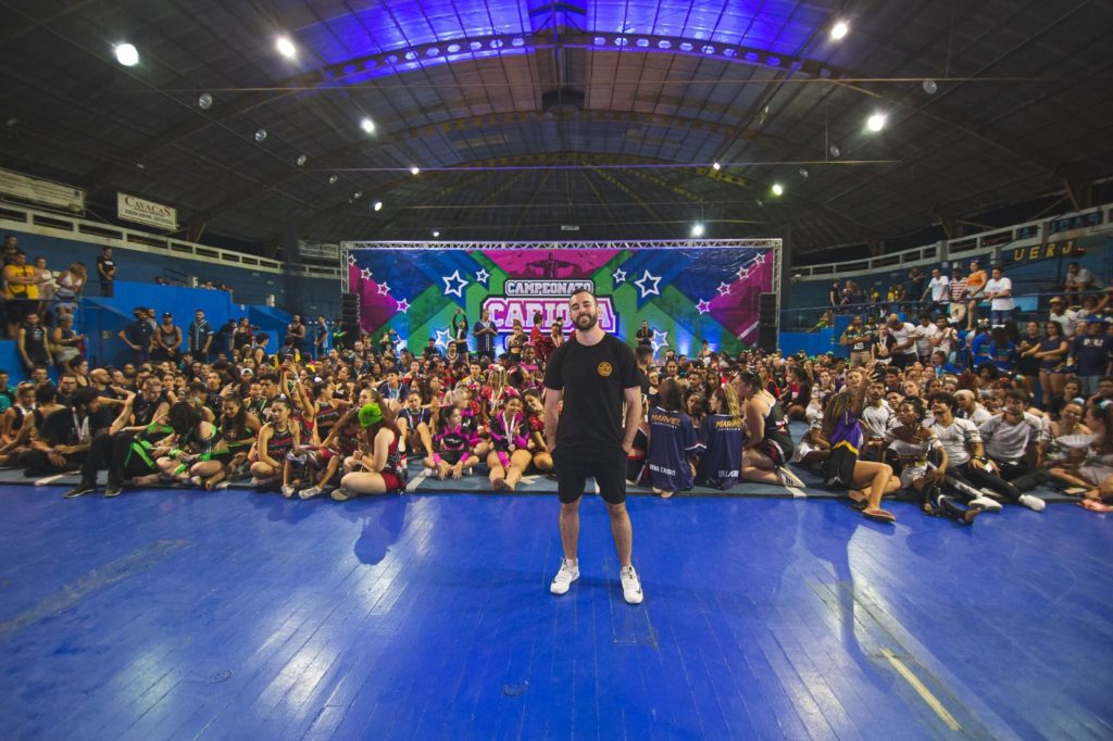 Cheerleading lota academias e ginásios no Rio