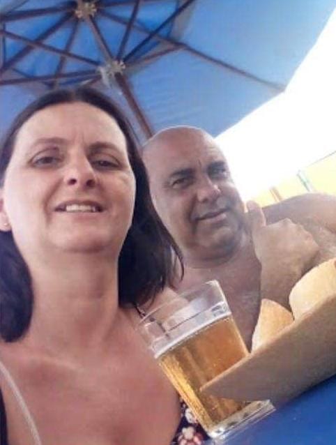 Ary da Conceição Filho, de 53 anos e Simone Lessa Pereira, de 51, moradores do bairro Jurujuba, foram encontrados já sem vida