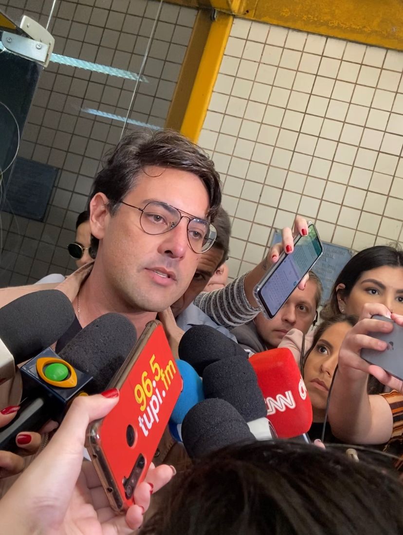 Bruno de Luca presta depoimento sobre acidente de Kayky Brito: 'Estávamos escrevendo uma peça juntos' (Foto: Julia Cabrero/ Super Rádio Tupi)