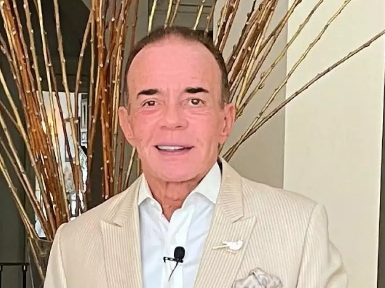 Chiquinho Scarpa volta a ser internado na UTI por complicações no intestino (Foto: Reprodução/ Instagram)