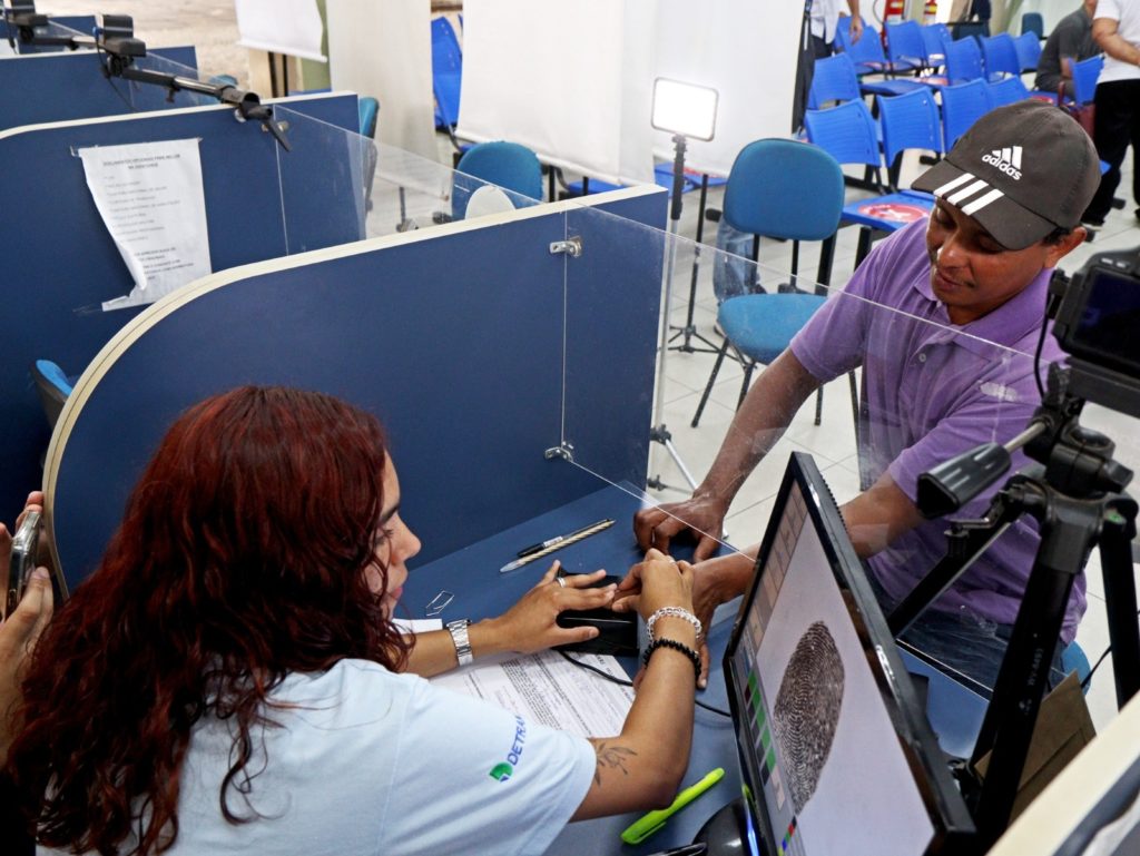 Detran promove mutirão de carteiras de identidade