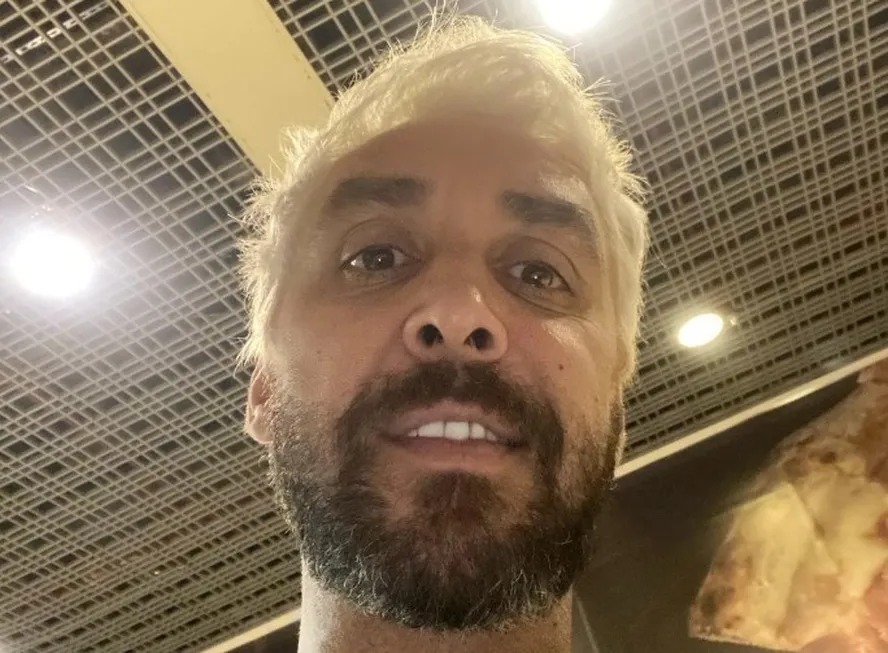 Morre Rico Tavares, considerado maquiador das famosas (Foto: Reprodução)