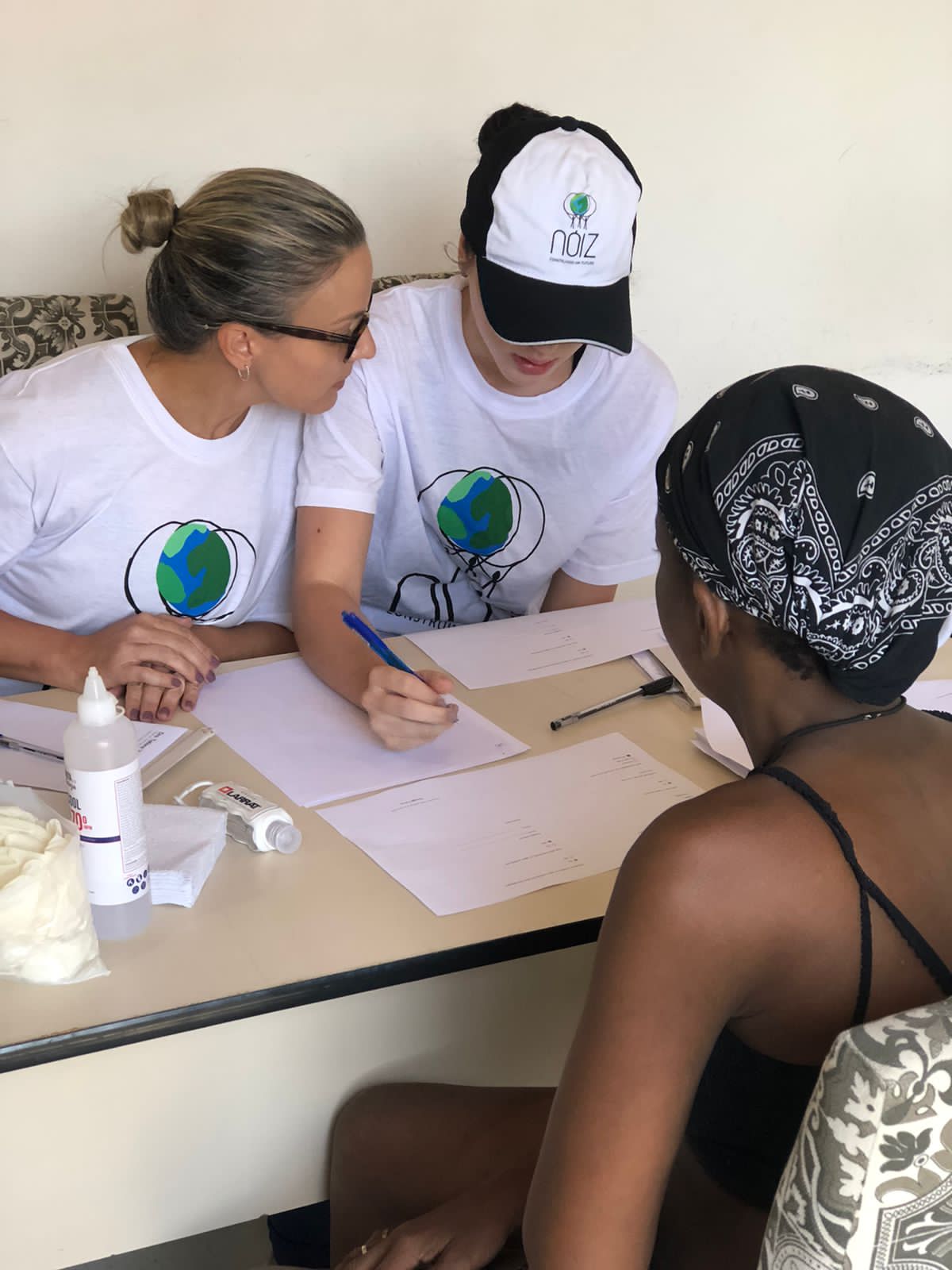 Projeto leva atendimento médico gratuito à Cidade de Deus