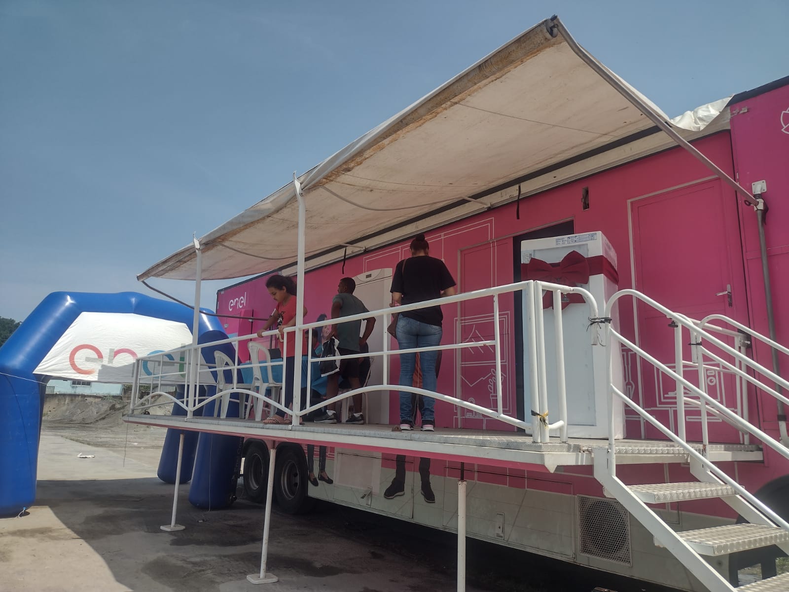 Enel Distribuição Rio realiza projeto 'Energia Legal' em Angra dos Reis (Foto: Divulgação)