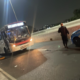 Criminosos jogam granada em ônibus durante arrastão na Avenida Brasil