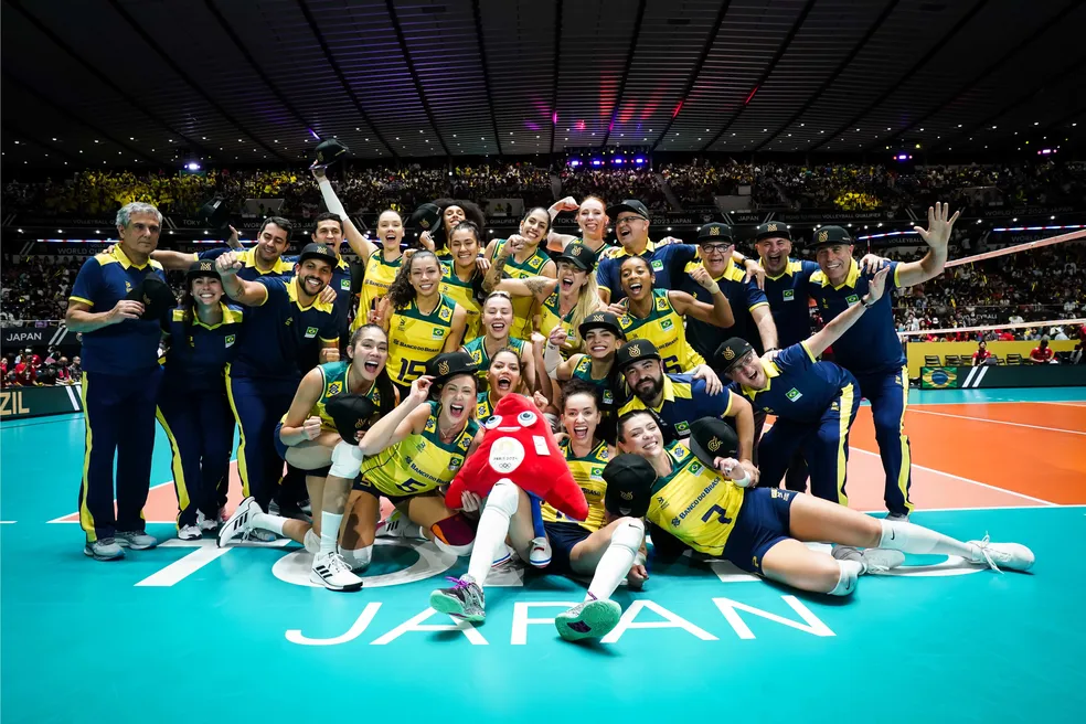 Brasil leva jogo para tie-break, mas é superado pelo Japão na Copa dos  Campeões de vôlei feminino — Rede do Esporte