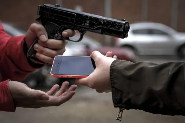 "Operação Seu Celular de Volta" da Polícia Civil devolve 150 aparelhos para vítimas de roubo ou furto