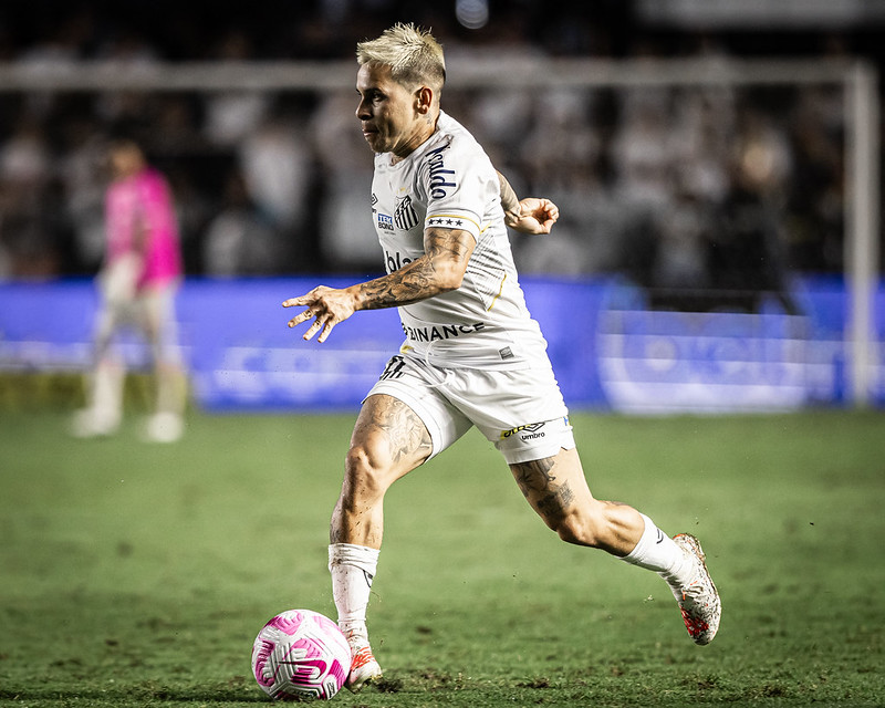 Soteldo é punido pelo STJD e desfalca o Santos contra o Internacional