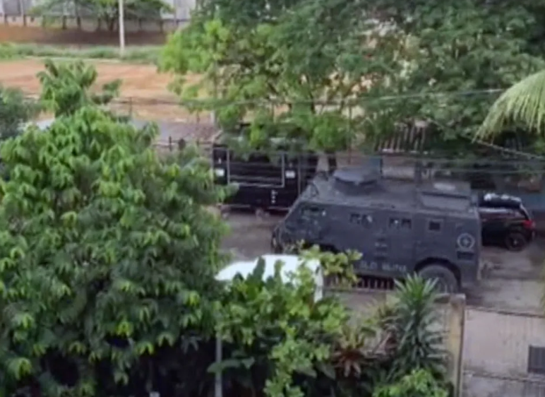 Polícic Militar na Maré