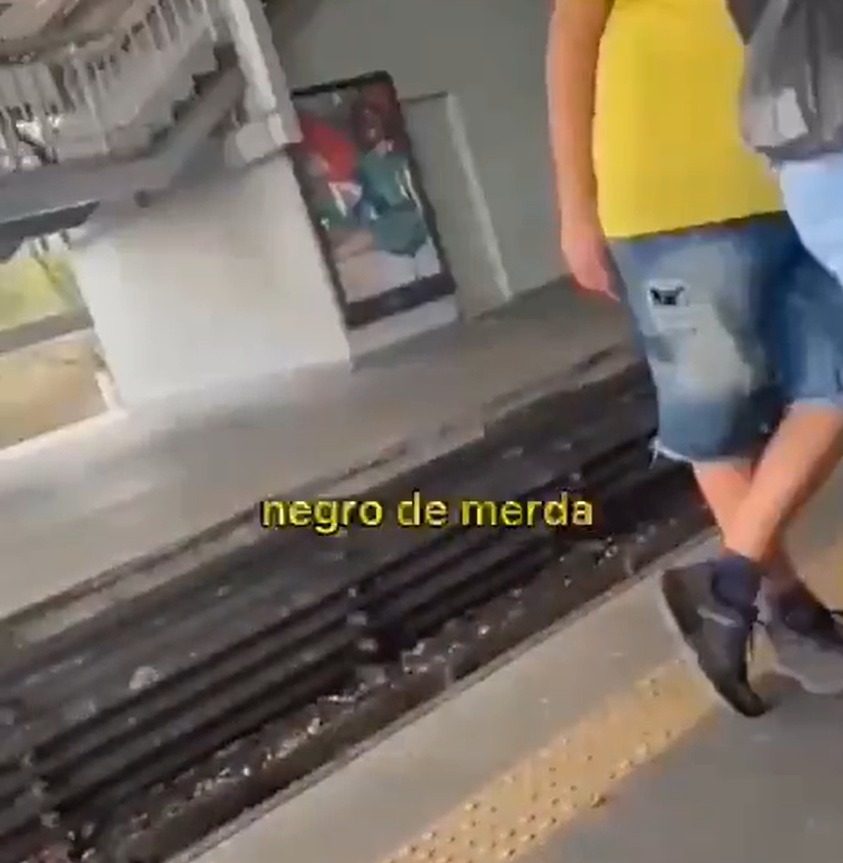 Homem é flagrado fazendo ofensas racistas em estação de trem de Deodoro, na Zona Oeste do Rio; assista ao momento! (Foto: Divulgação)