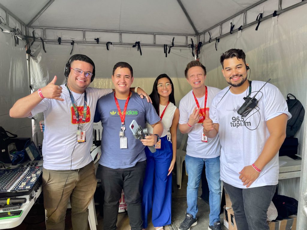 Parte da equipe técnica no aniversário de 88 anos da Rádio Tupi 