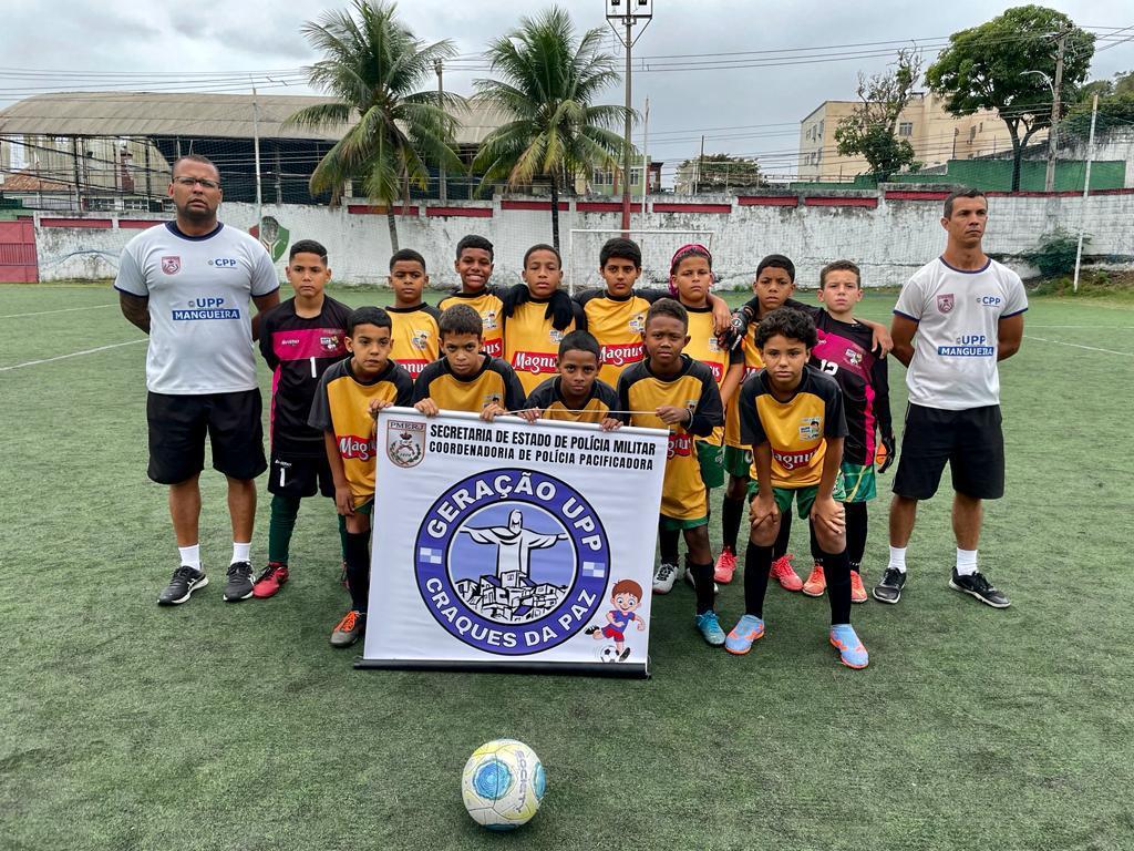 PM promove primeiro torneio de futebol entre alunos de projeto social das UPP's (Foto: Divulgação)