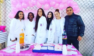 Rede Daltro Educacional leva alunos para postos de saúde em prol do Outubro Rosa (Foto: Divulgação)