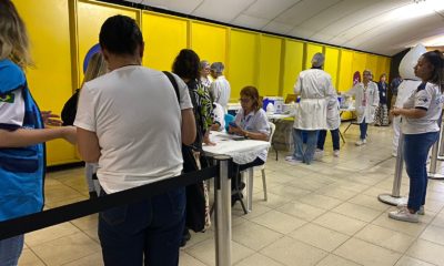 Campanha de vacinação em estação do metrô no Rio