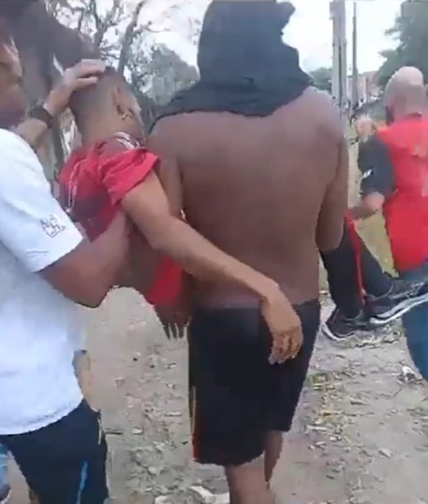 Torcedores detidos em confusão que terminou com morte são proibidos de frequentar estádios por seis meses