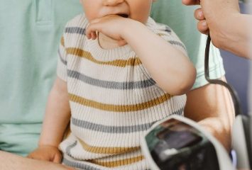 Importância da saúde auditiva infantil: 'Acompanhamento contínuo são fundamentais' (Foto: Divulgação)