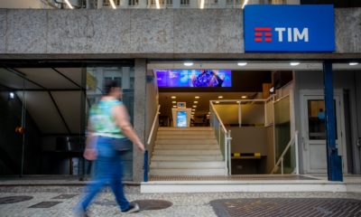 TIM e Mulheres Positivas se unem para transformar lojas em pontos seguros para mulheres em risco (Foto: Divulgação)