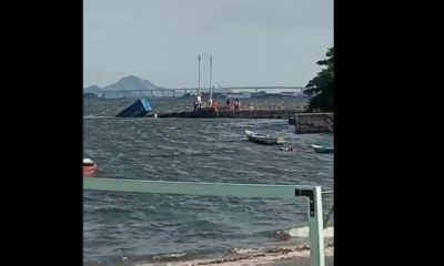 Vídeo exibe momento em que caminhão cai na Baía de Guanabara, na Ilha do Governador (Foto: Divulgaçao)