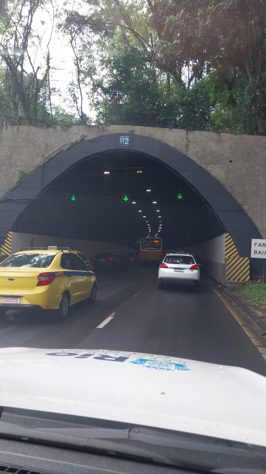 túnel rebouças fica às escuras após falha em cabo de transmissão