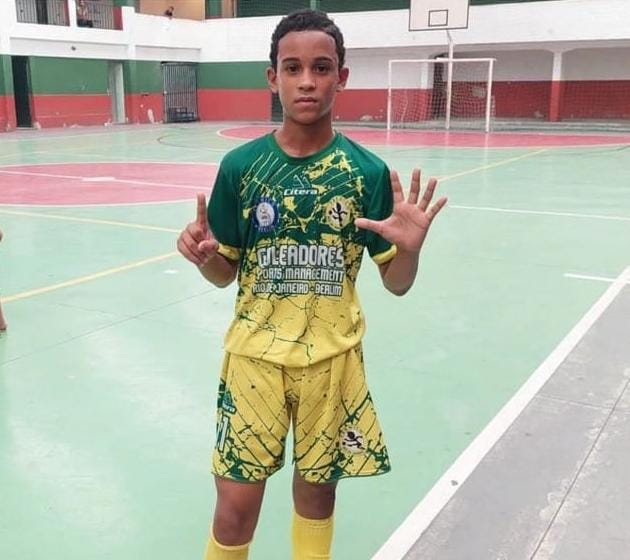 thiago menezes flauzino, de 13 anos, foi morto a tiros durante uma operação policial na Cidade de Deus