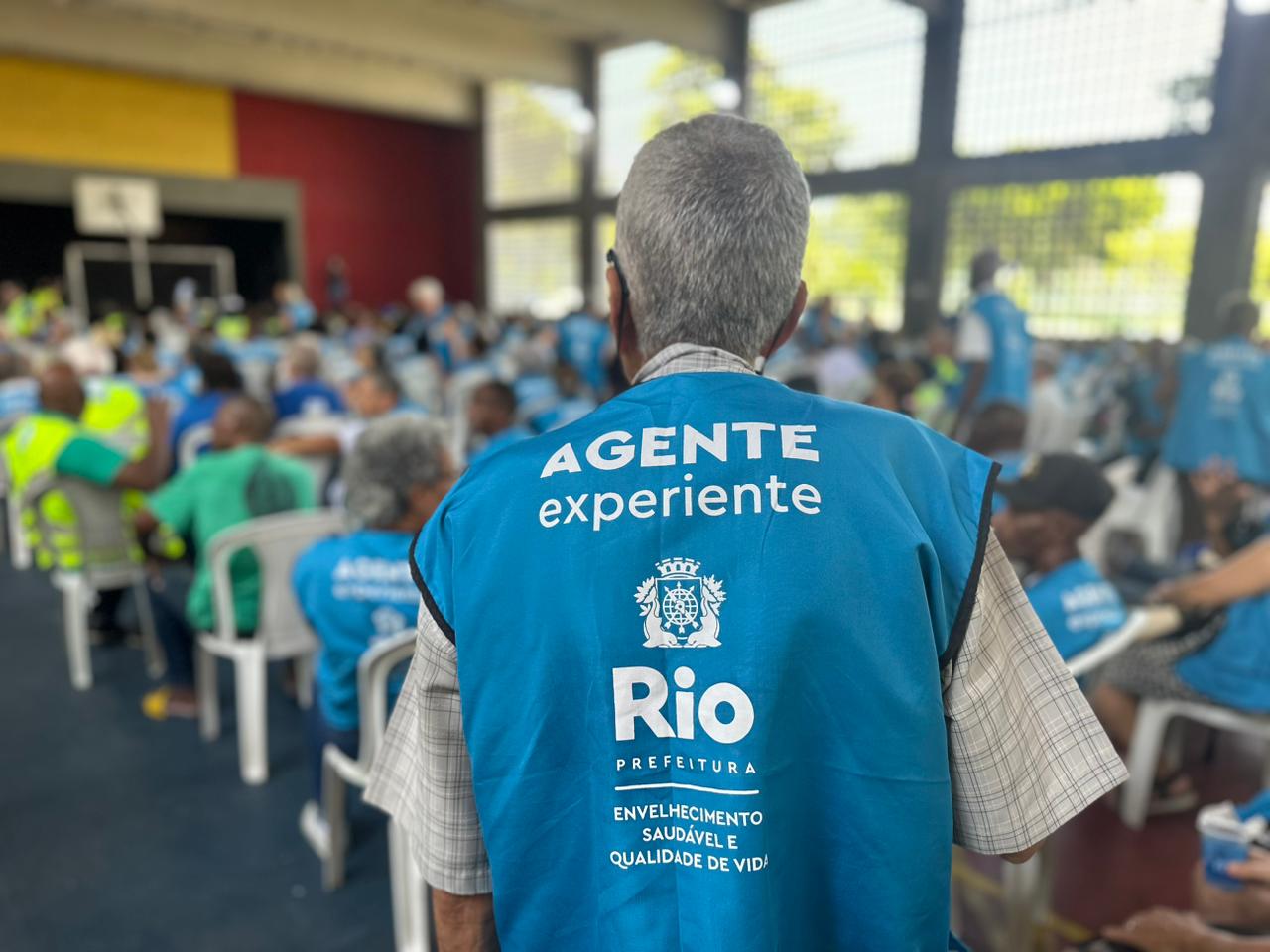 Prefeitura do Rio reajusta bolsa auxílio do projeto 'Agente Experiente' (Foto: Divulgação)