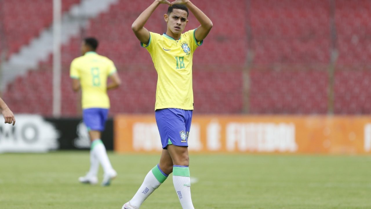 Campeão mundial sub-17, Corinthians tem apenas um atleta convocado