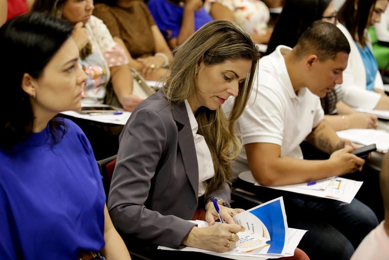 Secretaria de Juventude e Envelhecimento Saudável promove capacitação para gestores da pessoa idosa do Norte e Noroeste Fluminense