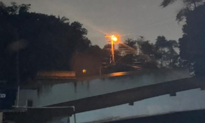 Poste pega fogo e moradores de MAgé ficam sem luz mais uma vez