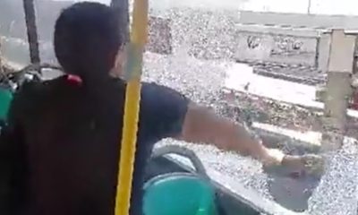 Vandalismo em ônibus no Rio