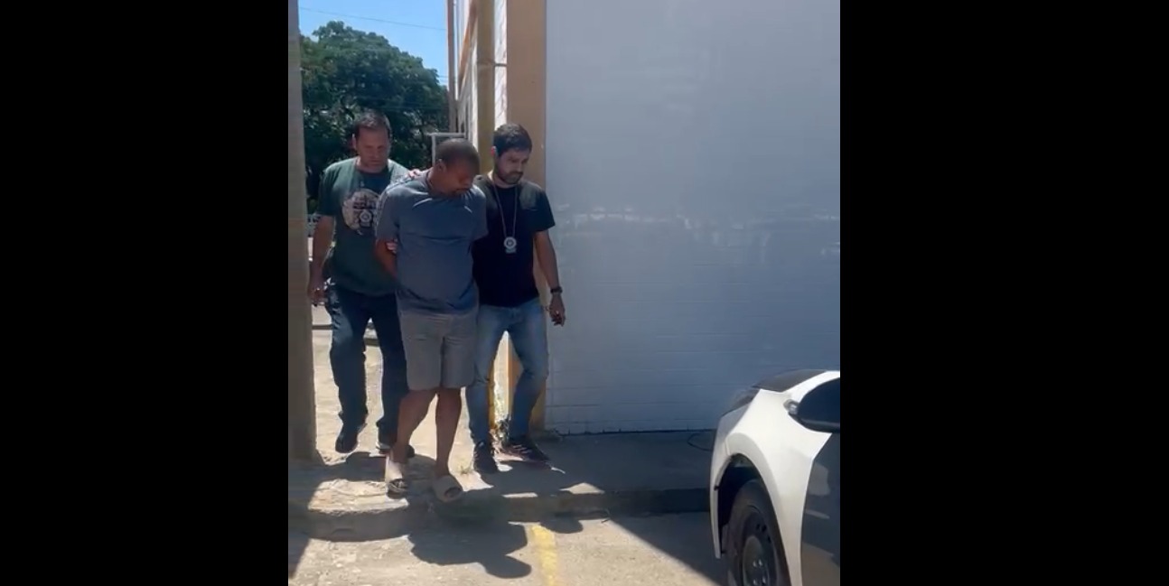 Homem é preso em flagrante após esfaquear a ex-companheira em Piabetá (Foto: Divulgação)