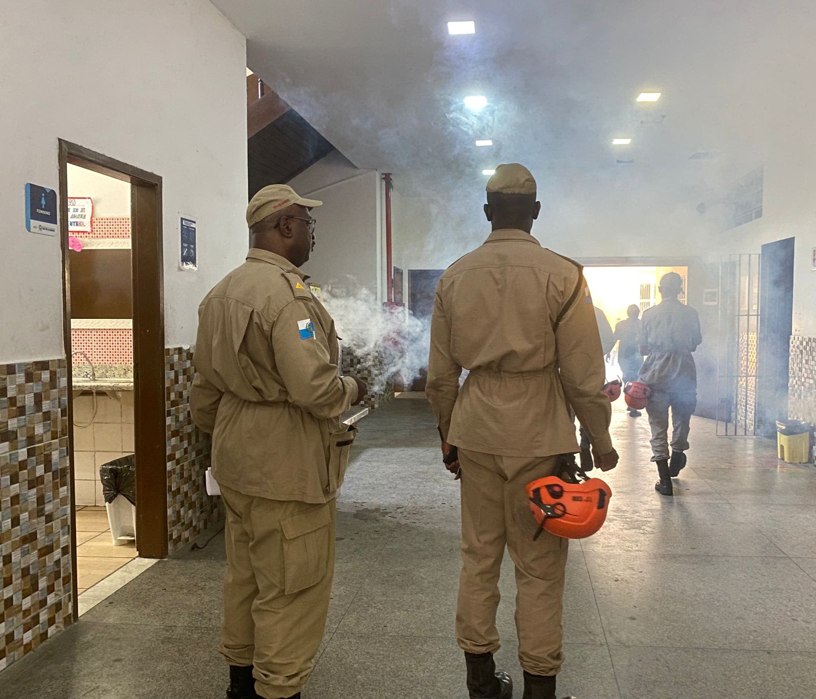Bombeiros realizam simulado de desocupação de escolas em caso de desastre