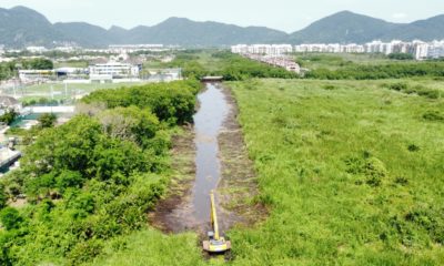 Prefeitura do Rio realiza serviços de limpeza no Canal do Cortado, no Recreio
